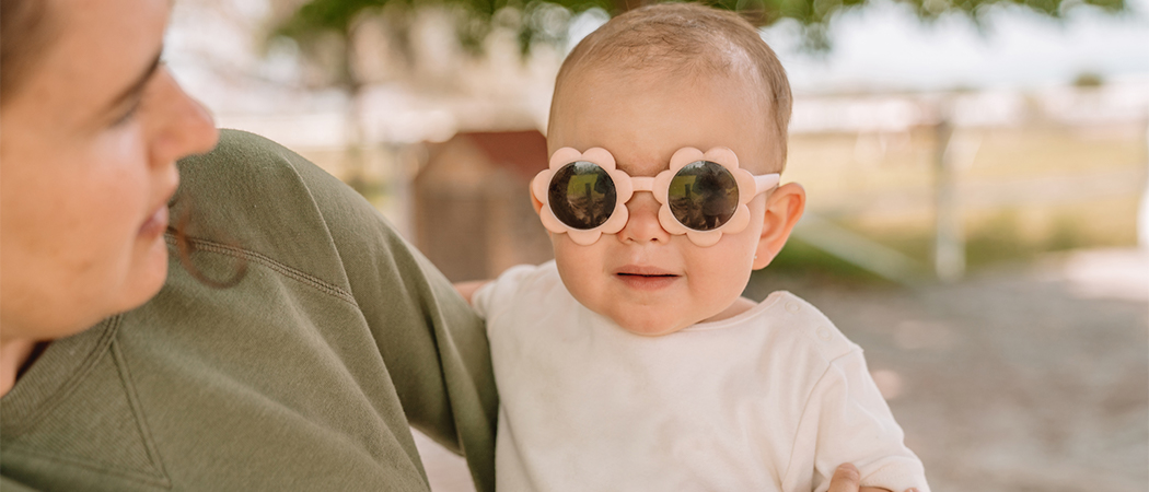 stewardess vastleggen zuiger De 5 beste zonnebrillen voor baby's van 2023 | HetKinderHuis